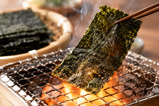 炙り海苔と立ちのぼる煙